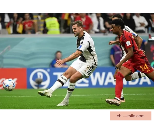 吉鲁对阵巴西世界杯赛场统治力的战术价值与表现解析关键作用研究