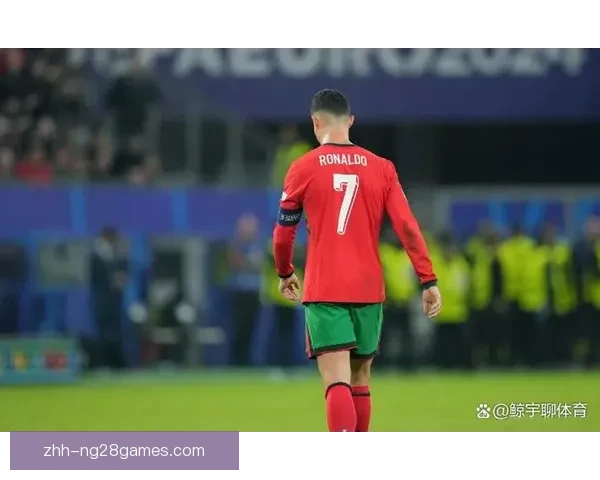 以斯莫迪奇倒钩首开纪录点燃全场激情引领球队迈向关键胜利之夜